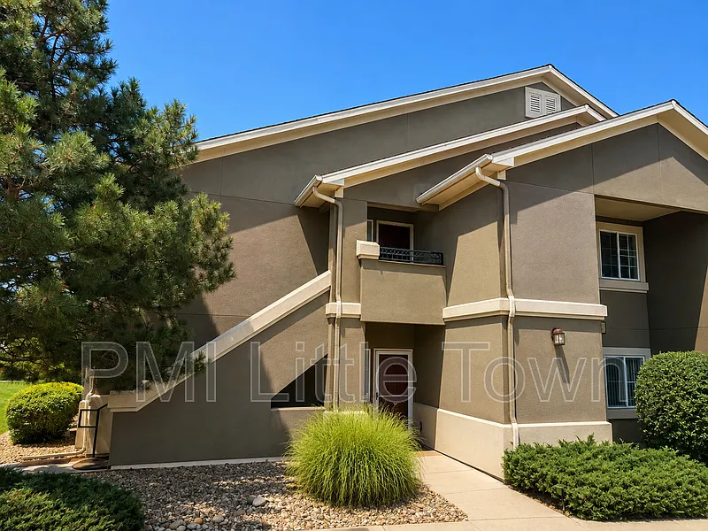 3 bed, 2.0 bath, 1173 sqft, $2,695 — Photo 3