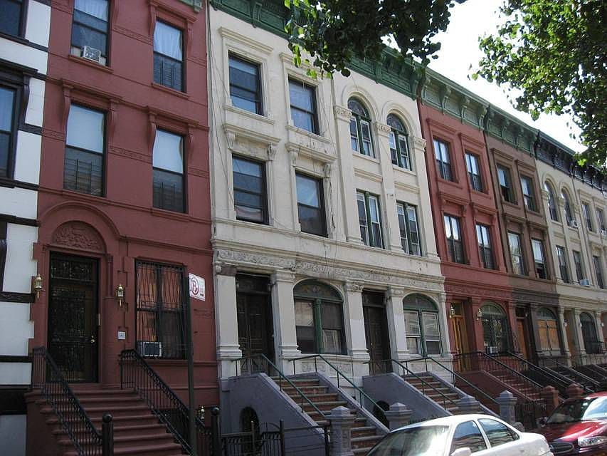 1st image of 130 W 136th St