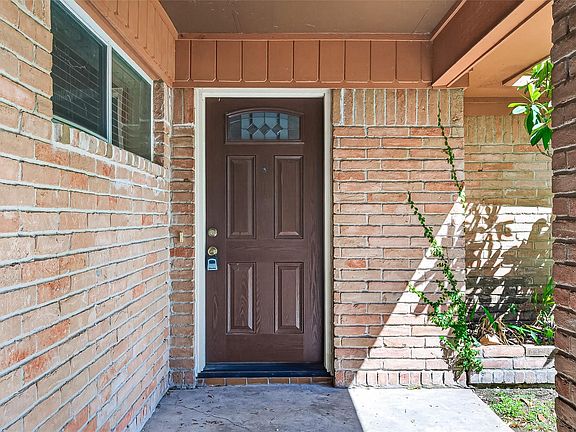 2nd image of 4834 Spellman Rd