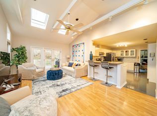 820 Hardscrabble Rd, Chappaqua, NY 10570