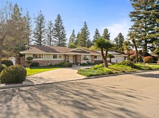 1113 N Manor Dr, Tulare, CA 93274
