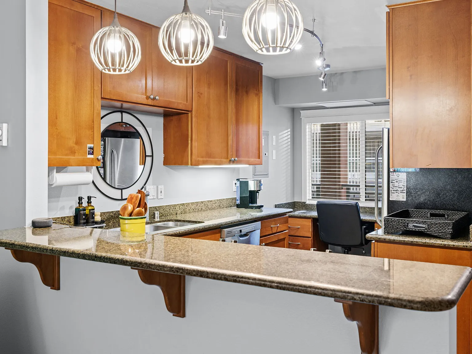 1 bed, 648 sqft, $2,500 — Photo 3