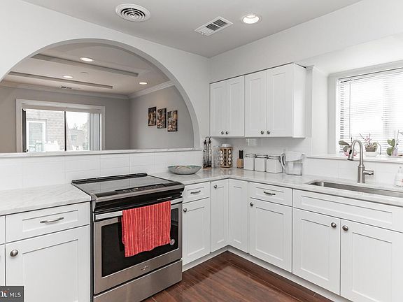 3rd image of 7918 E Casa Grande Pl