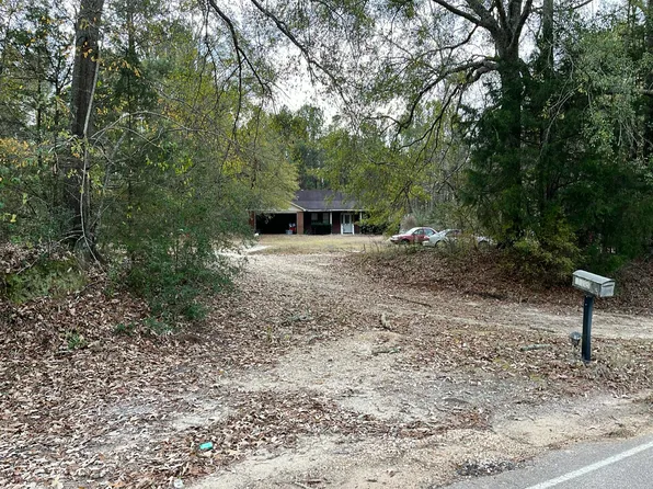 7885 New Ebenezer Rd, Honoraville, AL 36042