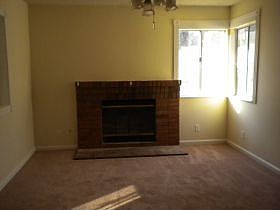 5th image of 2674 Belmont Ave