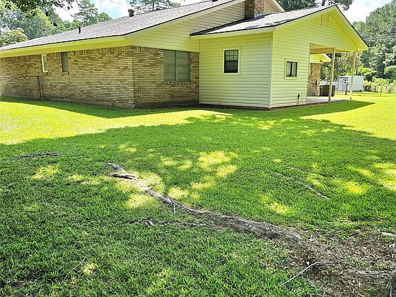 3rd image of 2037 Darlington Ct