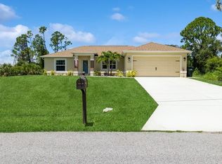 1599 Dinsmore St, North Port, FL 34288