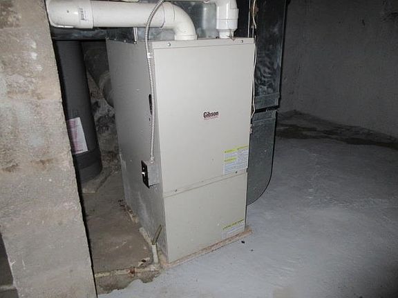 5th image of 901 N Dean St