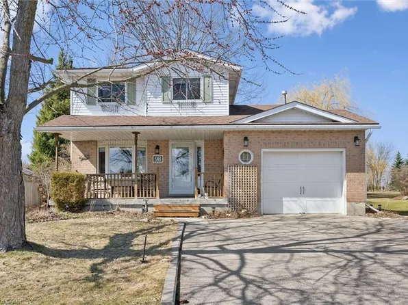 98 Old Maple Ln, Kitchener, ON N2N 3B3