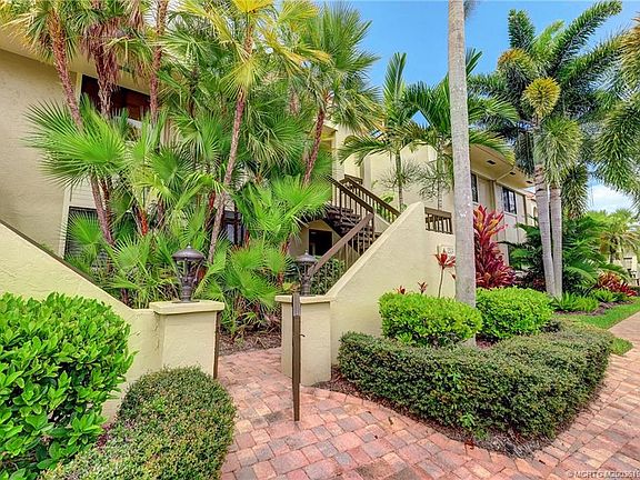 2nd image of 2524 NW Seagrass Dr #4A