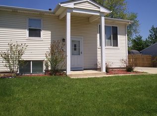 306 McKool Ave, Romeoville, IL 60446