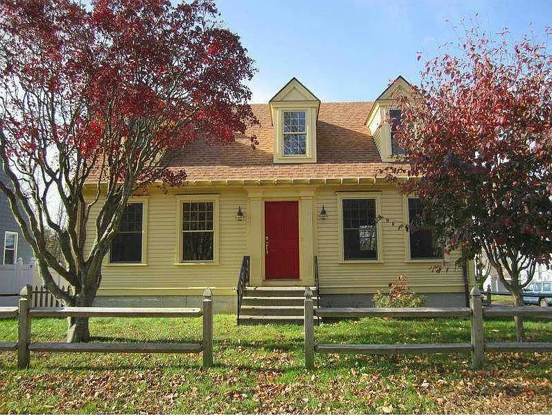 57 Dewolf Ave