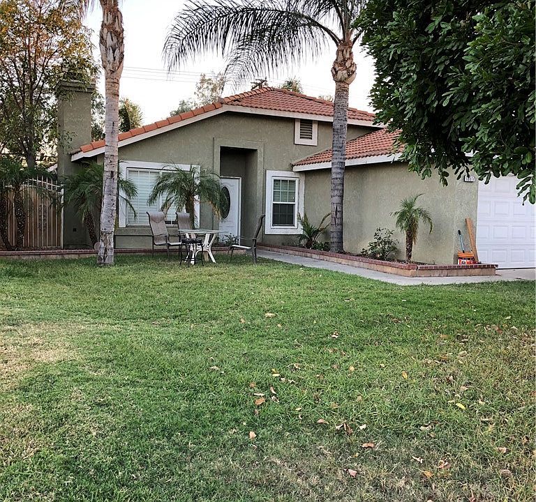 1st image of 15517 Dianthus Ave