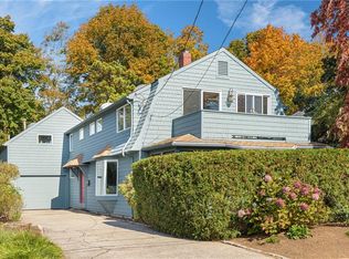 6 Arnold St, Barrington, RI 02806