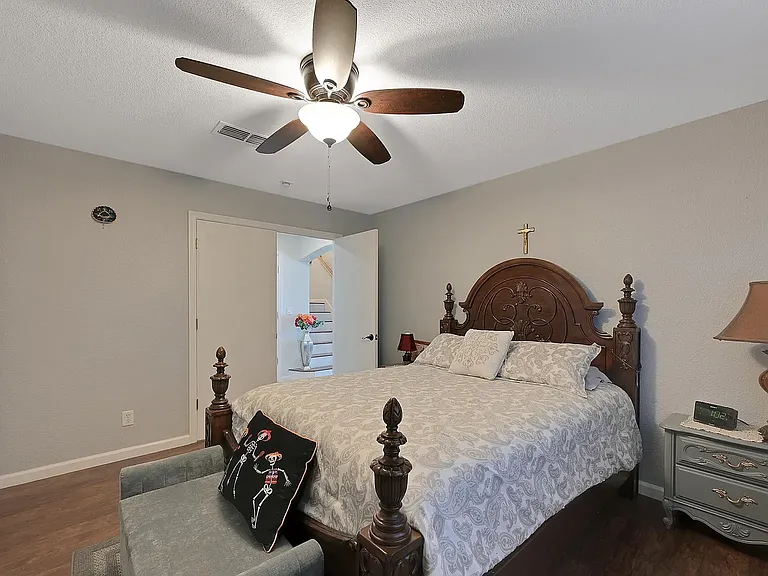 2052 Gold River Dr — Photo 40