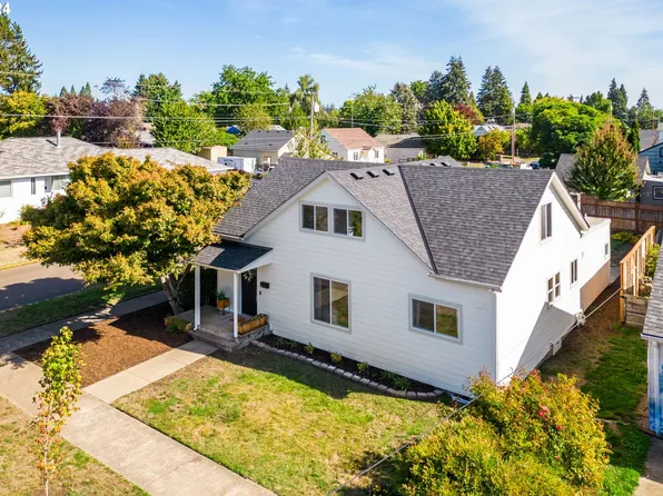 1236 NE Galloway St, McMinnville, OR 97128