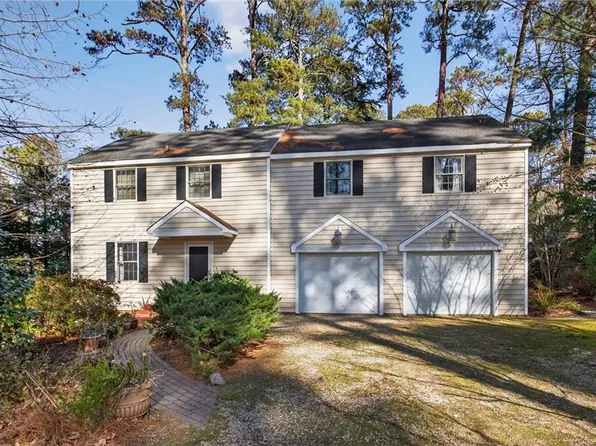 123 Pinewood Rd, Virginia Beach, VA 23451