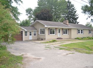 2404 E Maple Ave, Flint, MI 48507