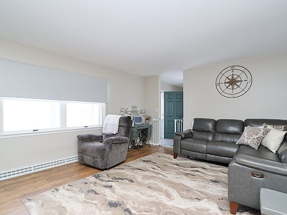 5th image of 3566 Stein Rd