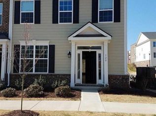 120 Spring Pine Ln, Holly Springs, NC 27540