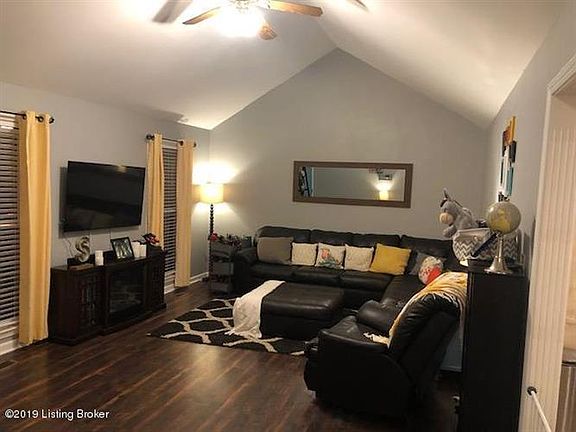 2nd image of 526 Hunting Hills Dr