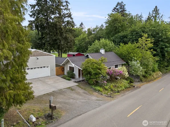 6096 E Collins Road, Port Orchard, WA 98366