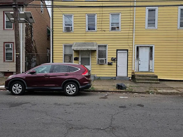 405 Genesee St, Trenton, NJ 08611