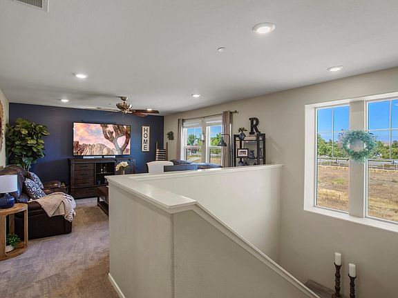 4th image of 30362 Village Knoll Dr