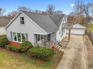 1418 Emilie St, Green Bay, WI 54301