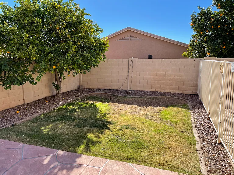 15227 W Country Gables Dr — Photo 5