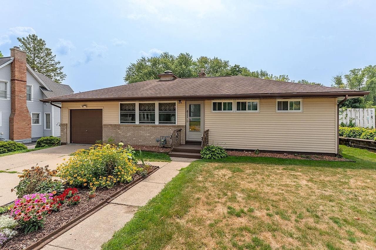 411 Lynn Avenue, Baraboo, WI 53913 Zillow