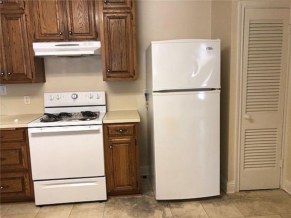 4th image of 614 N Norma Dr