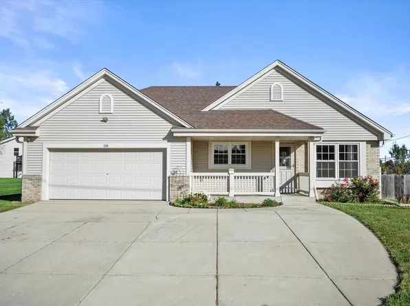 730 E Fitzsimmons ROAD, Oak Creek, WI 53154