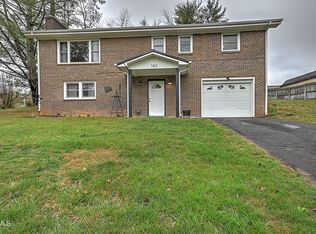 163 Milburn Dr, Bristol, VA 24201
