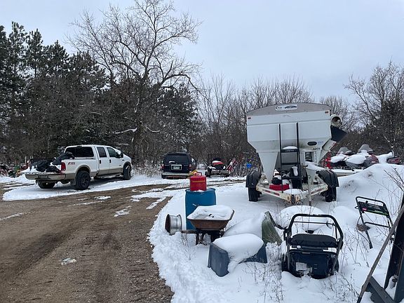 5th image of 18015 Kelly Lake Rd