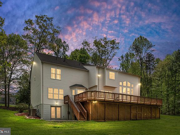 5th image of 6223 Treywood Ln