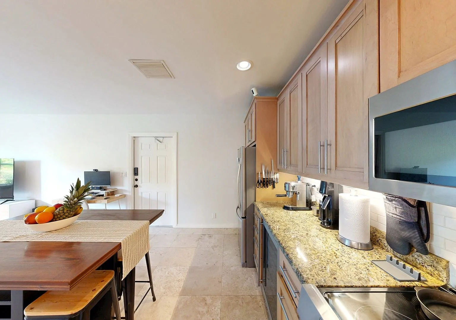 Charming 2BR Condo in Fort Lauderdale — Photo 4