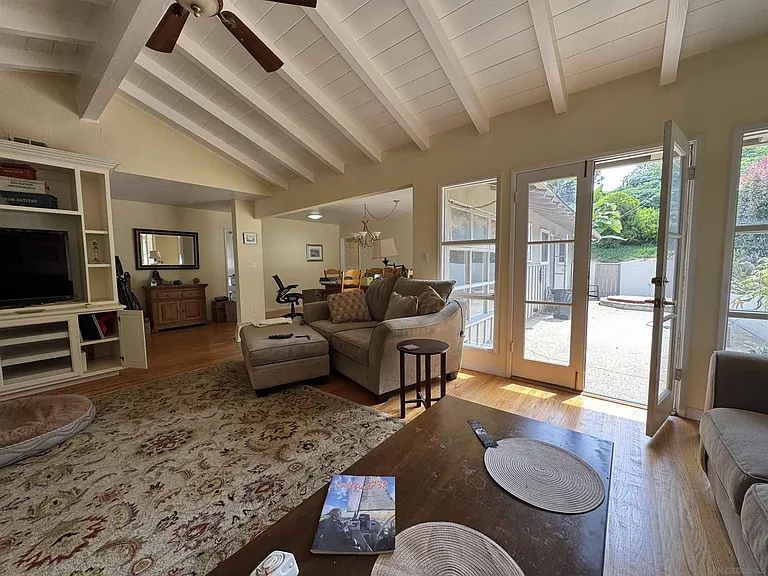 3722 Del Mar Ave — Photo 15