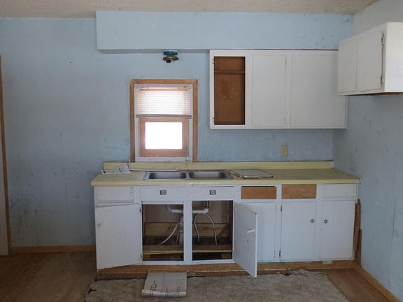 3rd image of 607 11th Ave SE