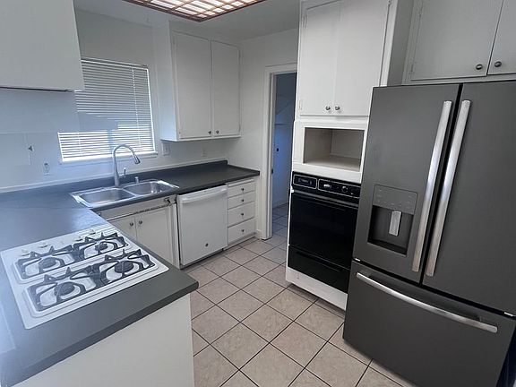 2nd image of 2035 Kellogg Way