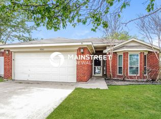 10261 Cypress Hills Dr, Fort Worth, TX 76108