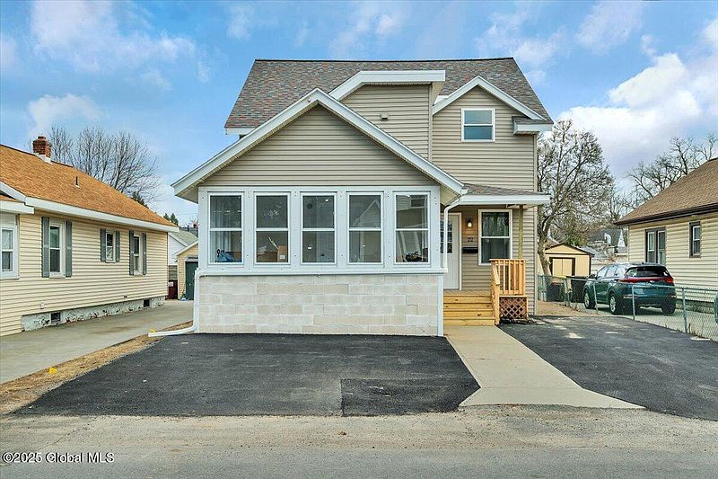 2nd image of 22 Maplewood Avenue