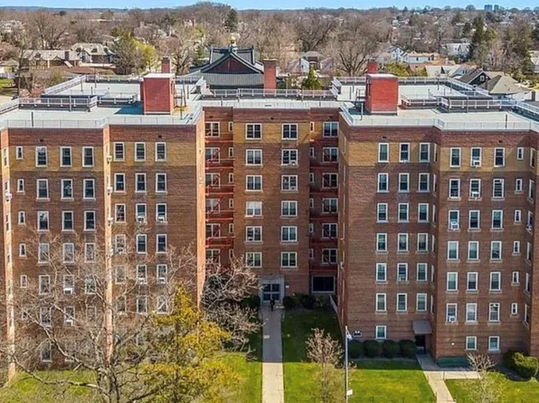 30-11 Parsons Boulevard #2U, Flushing, NY 11354