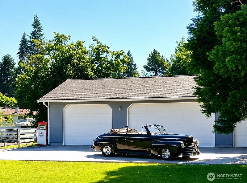 2nd image of 2138 K Street SE
