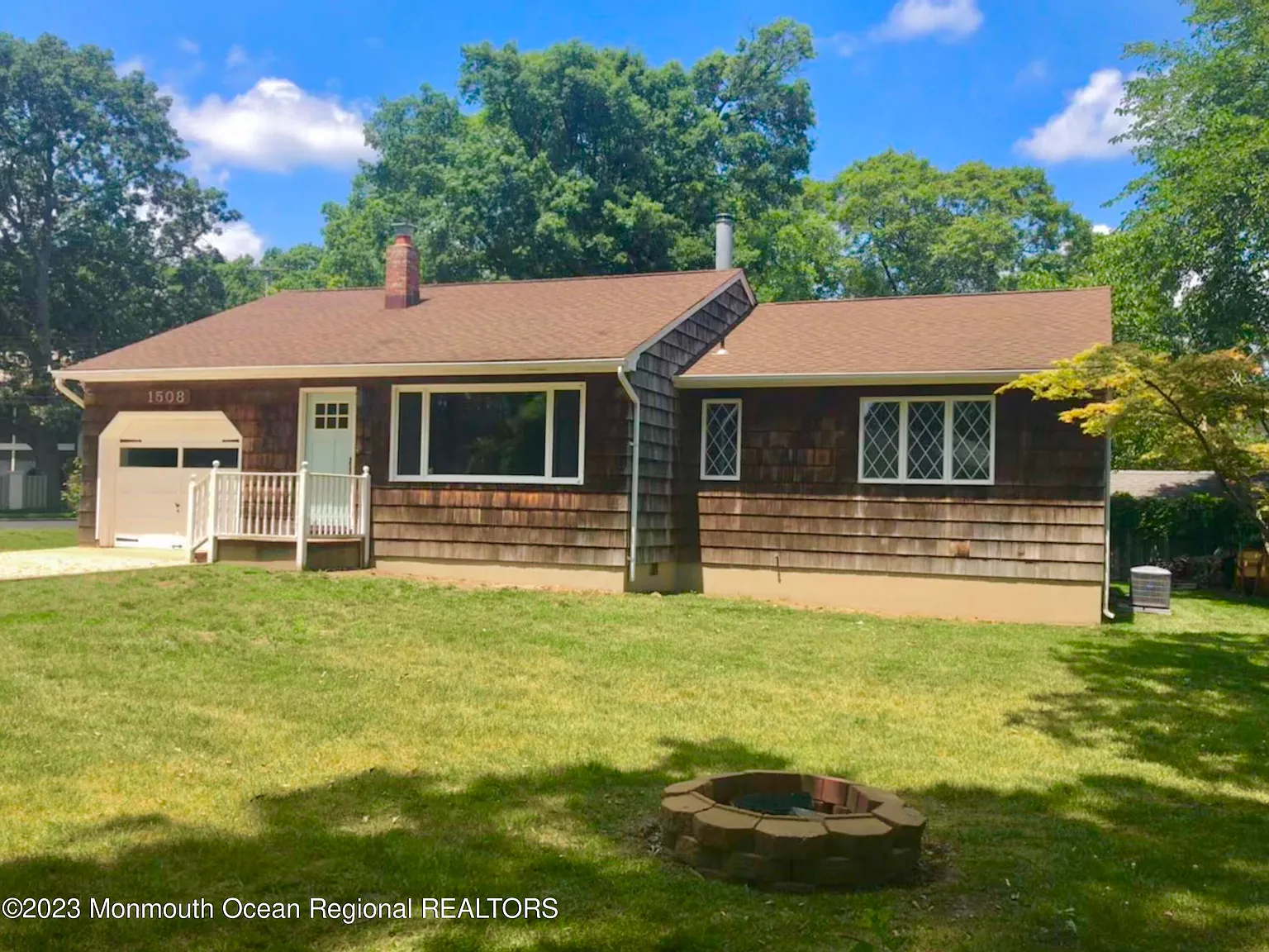 1508 Hulse Rd photo 1