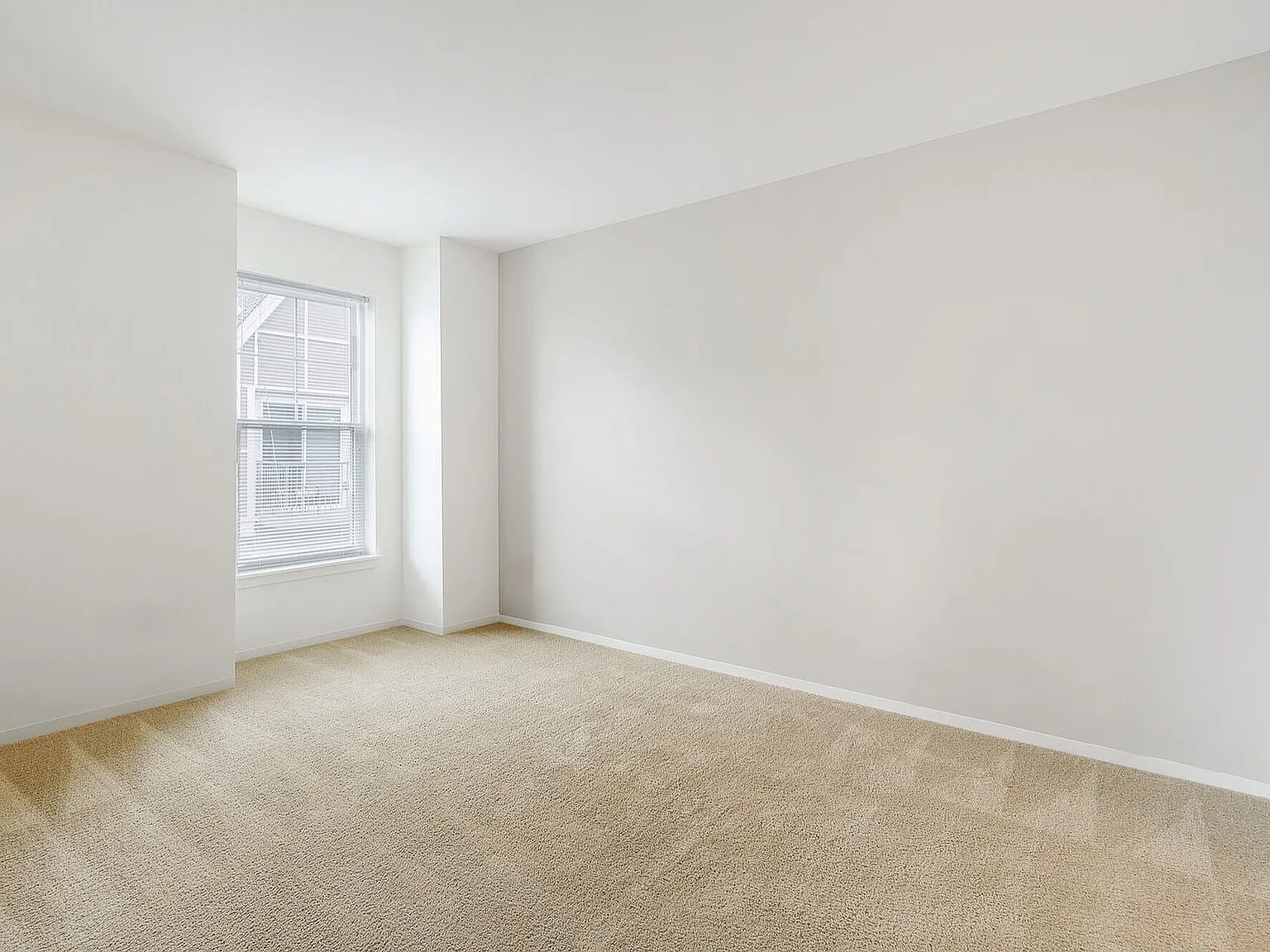 Courthouse Square Apartments — Photo 3