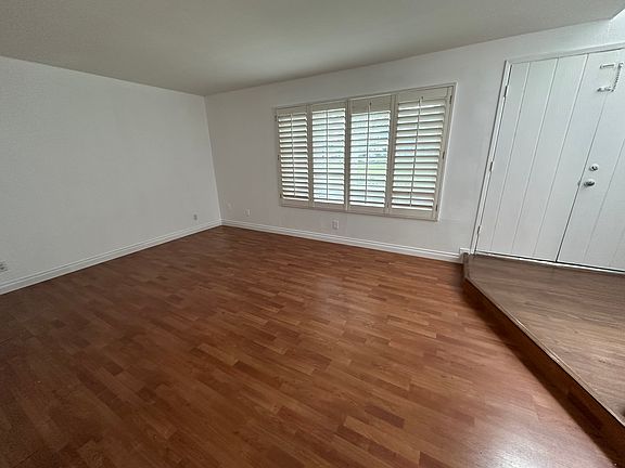4th image of 589 Charwood Ct