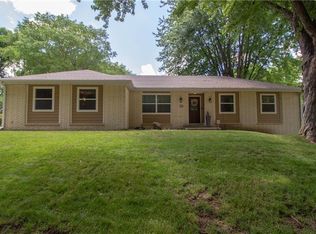 3430 SW 43rd St, Des Moines, IA 50321