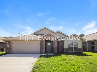 6002 NW Grant St, Bentonville, AR 72713