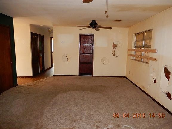 5th image of 7600 NW 8th St